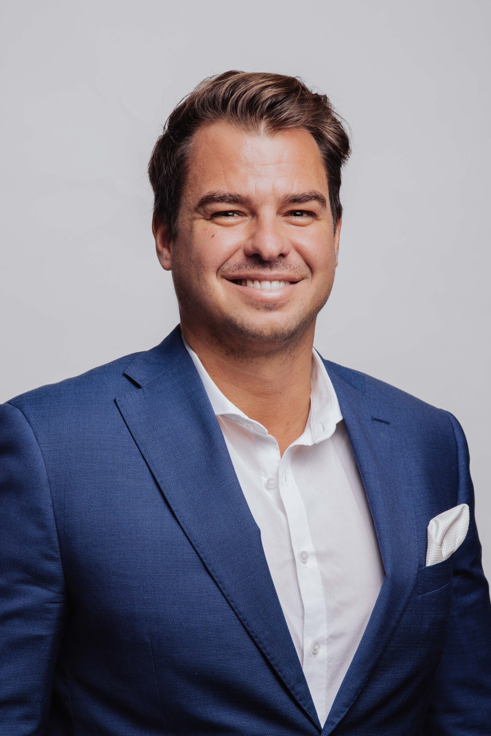 Mag. Raphael Kubo,<br>MA